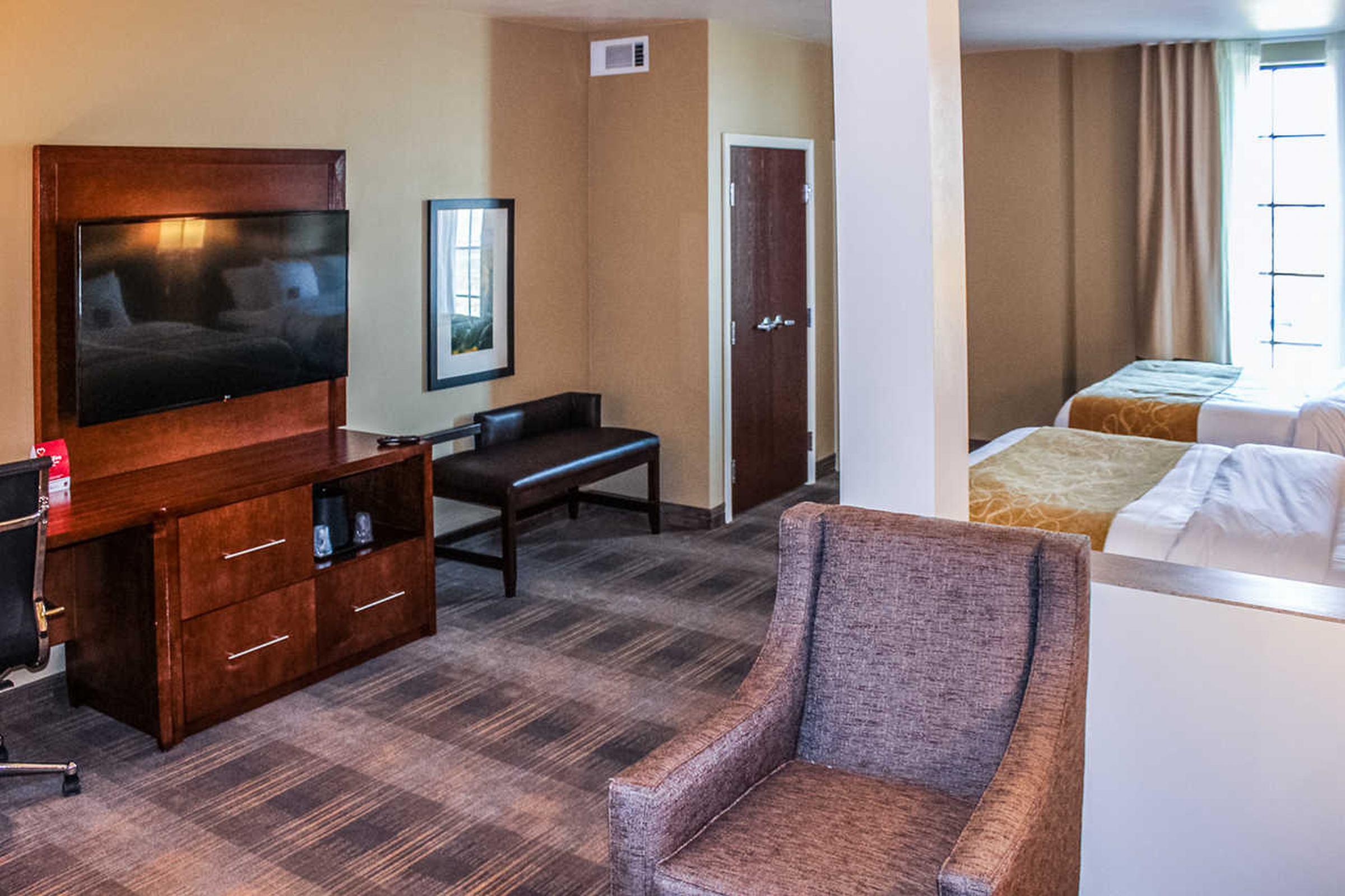 Comfort Suites University Brookings Buitenkant foto