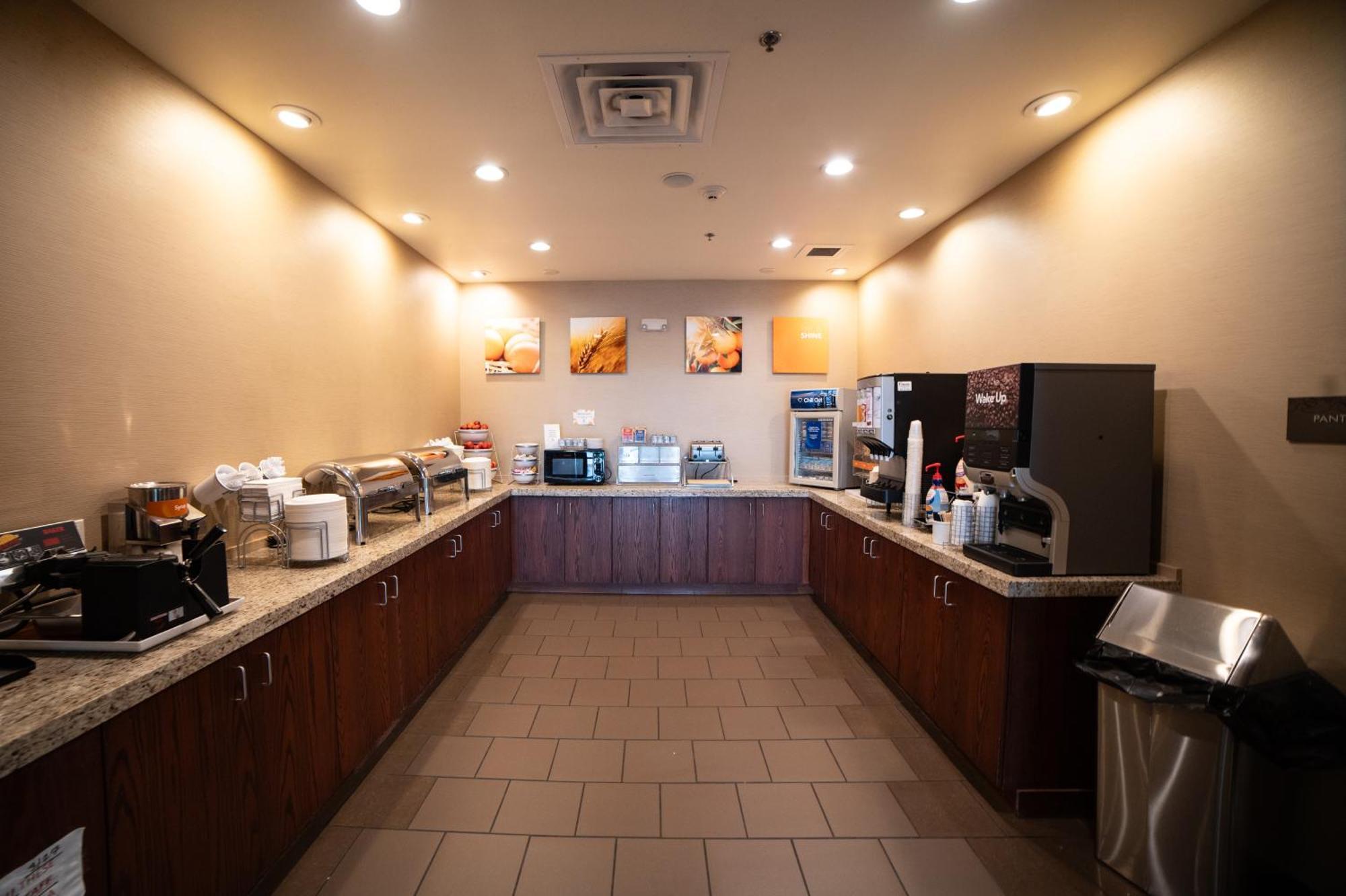 Comfort Suites University Brookings Buitenkant foto