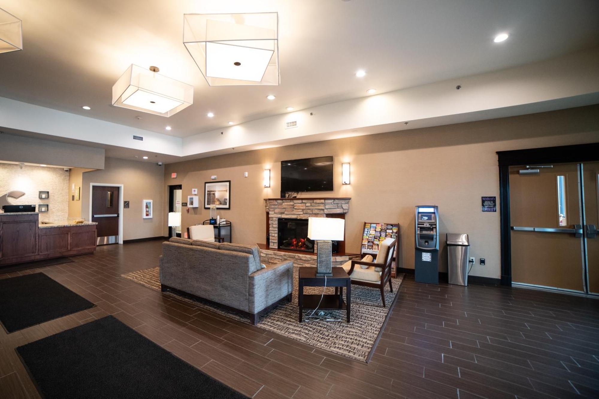 Comfort Suites University Brookings Buitenkant foto