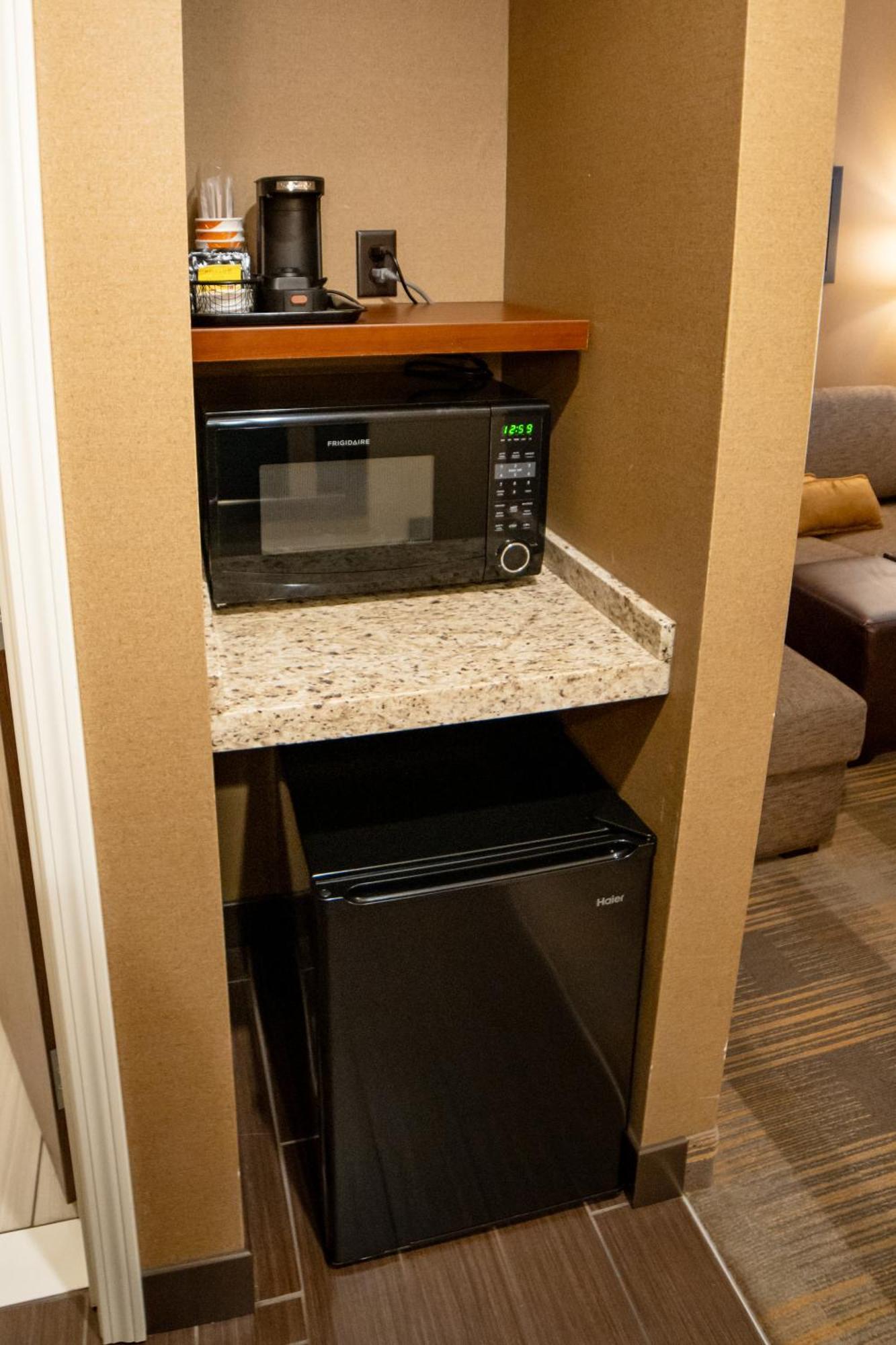 Comfort Suites University Brookings Buitenkant foto