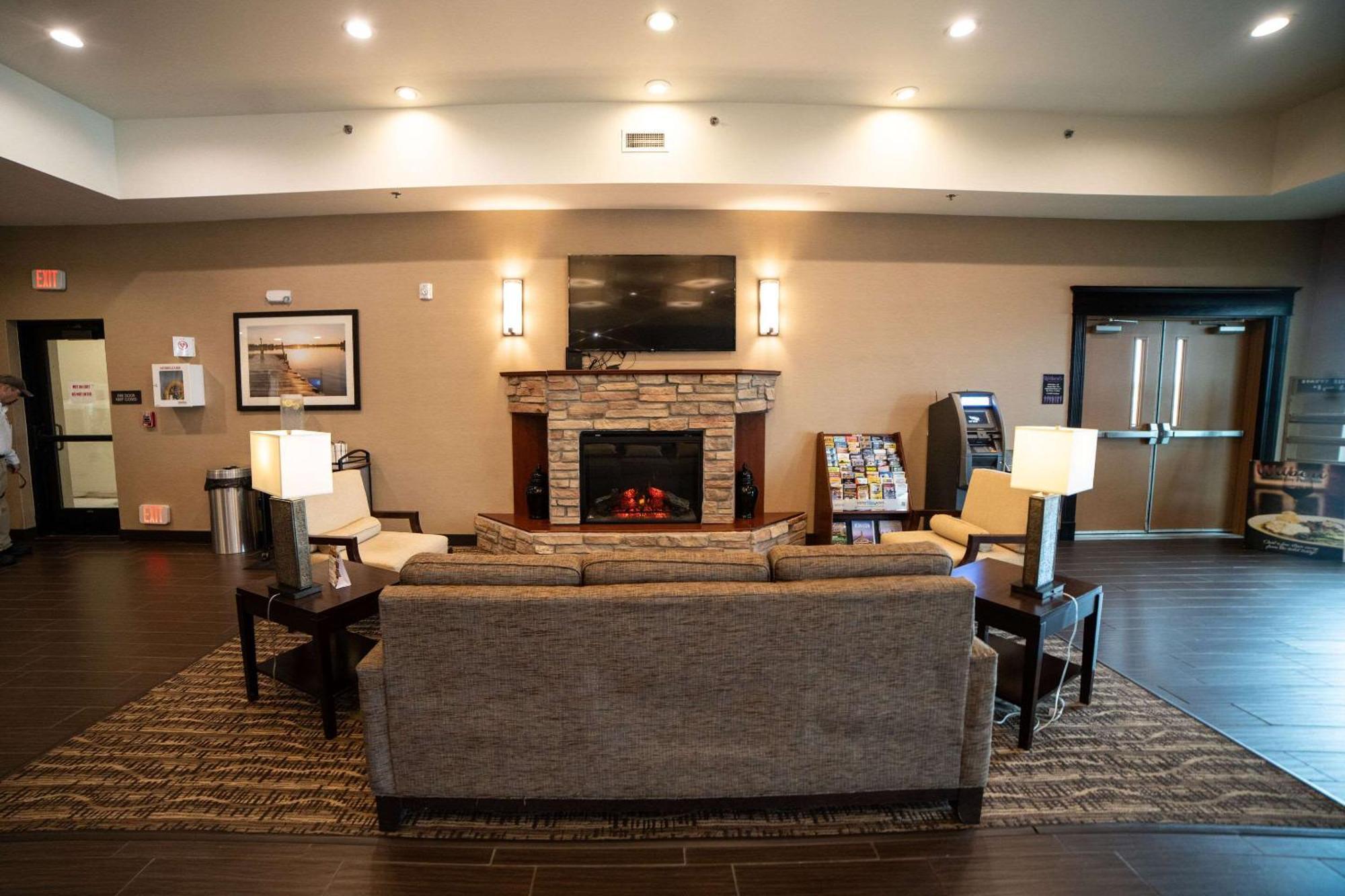 Comfort Suites University Brookings Buitenkant foto